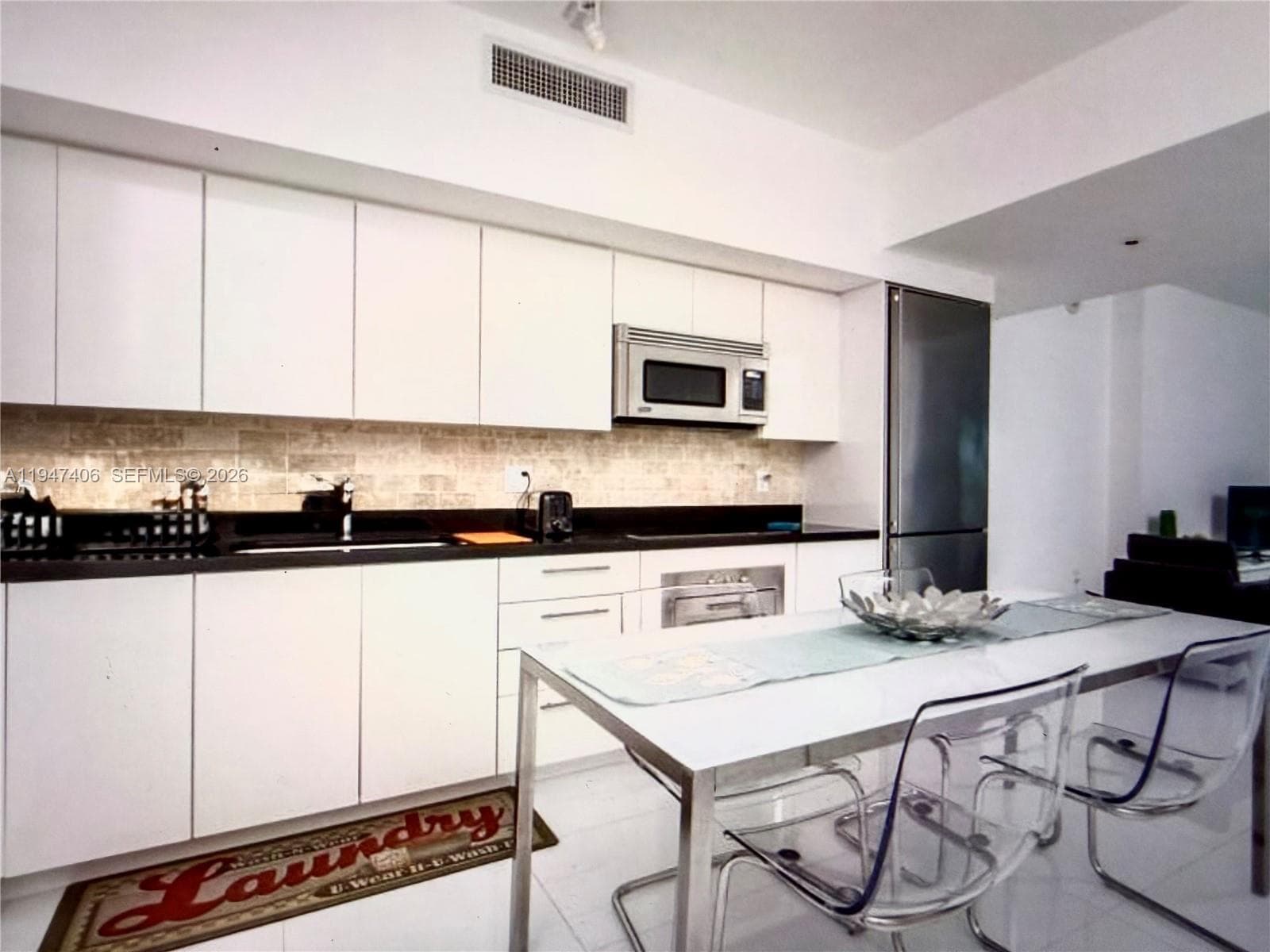 92 SW 3rd St # 4309, Miami FL 33130