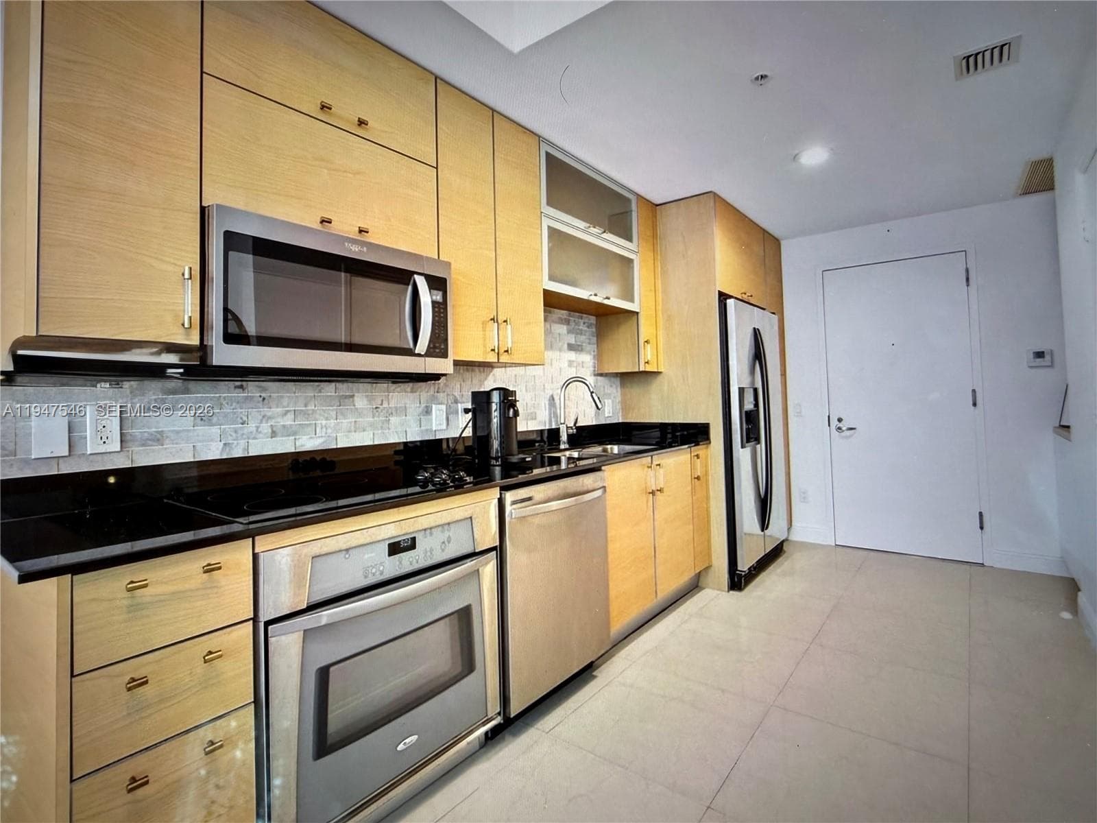 60 SW 13th St # 3214, Miami FL 33130