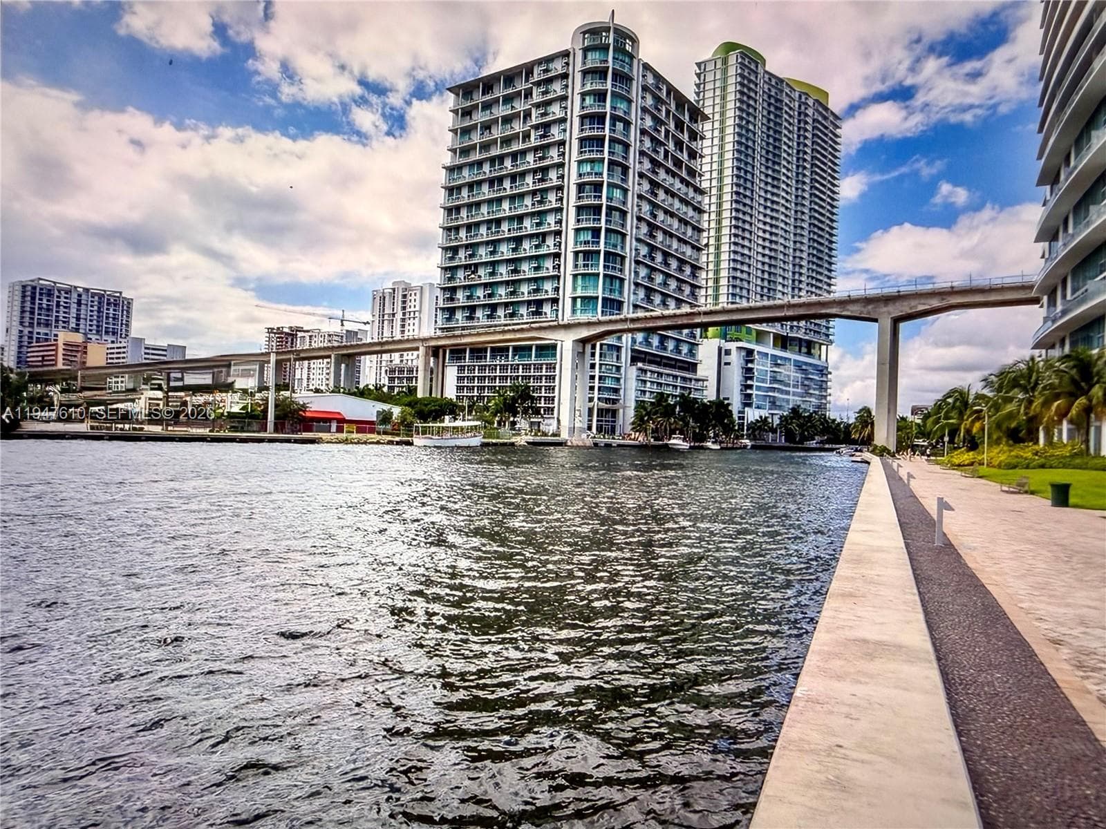 92 SW 3rd St # 4709, Miami FL 33130