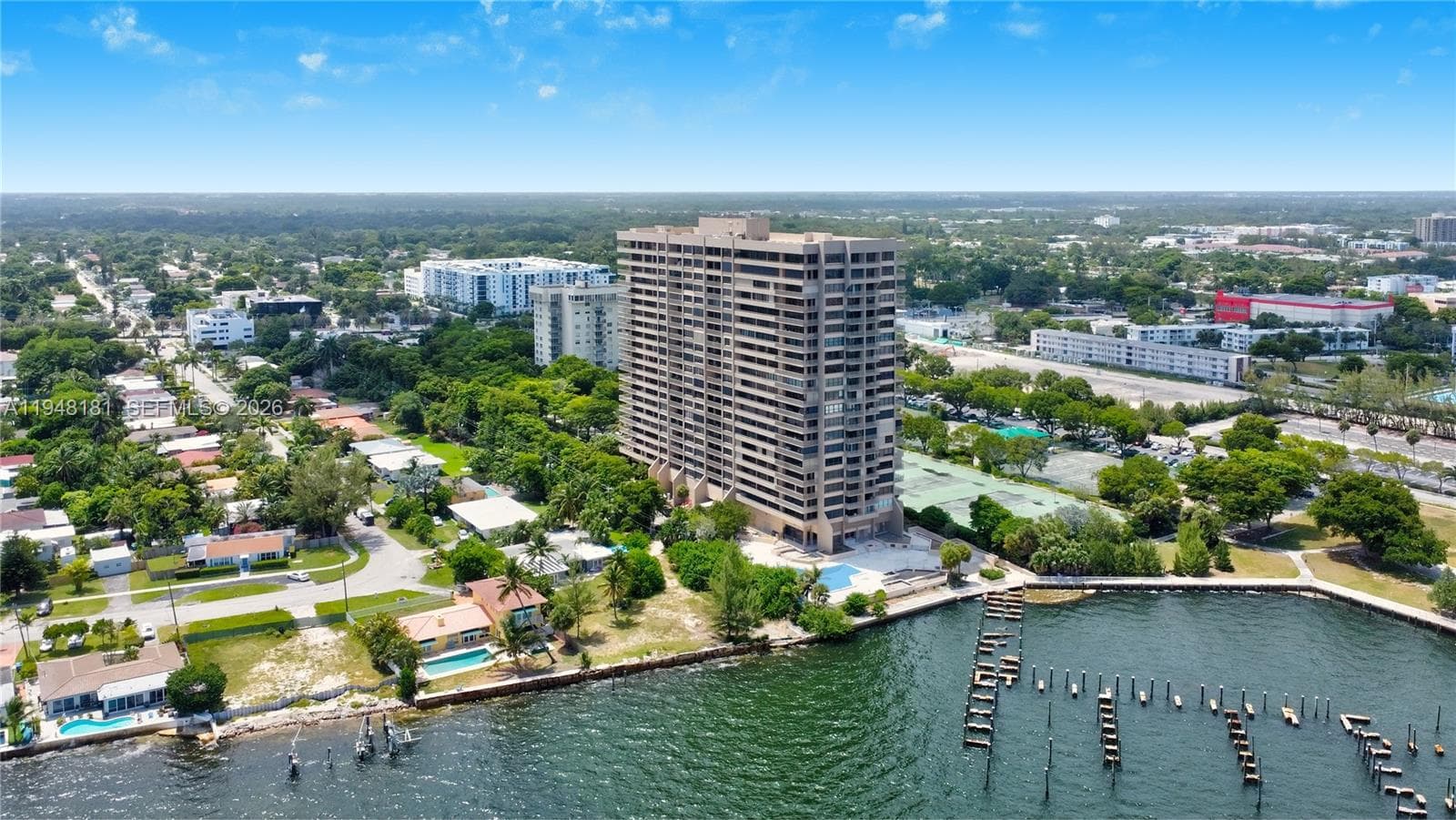 11113 Biscayne Blvd, Miami FL 33181