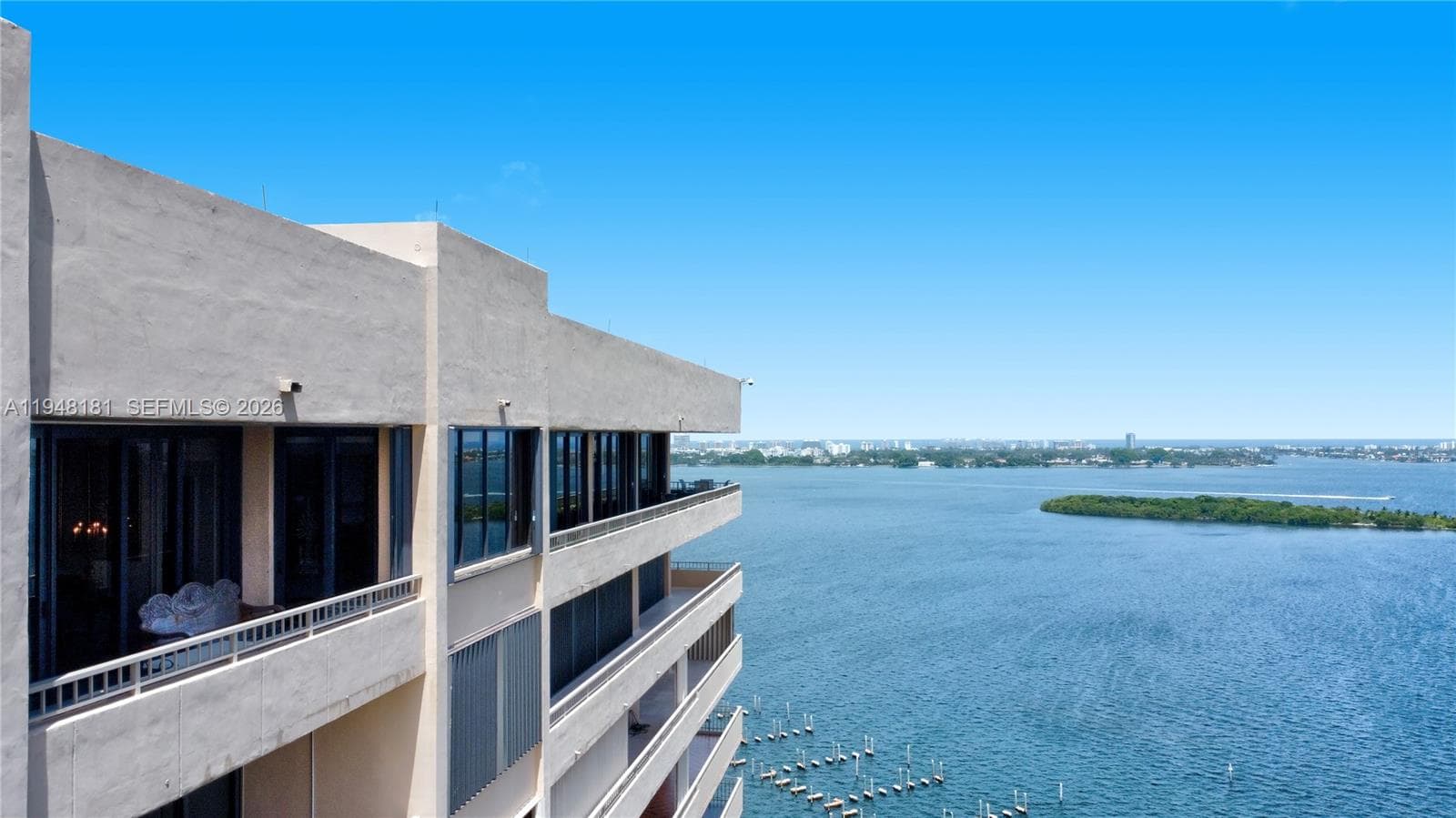 11113 Biscayne Blvd, Miami FL 33181