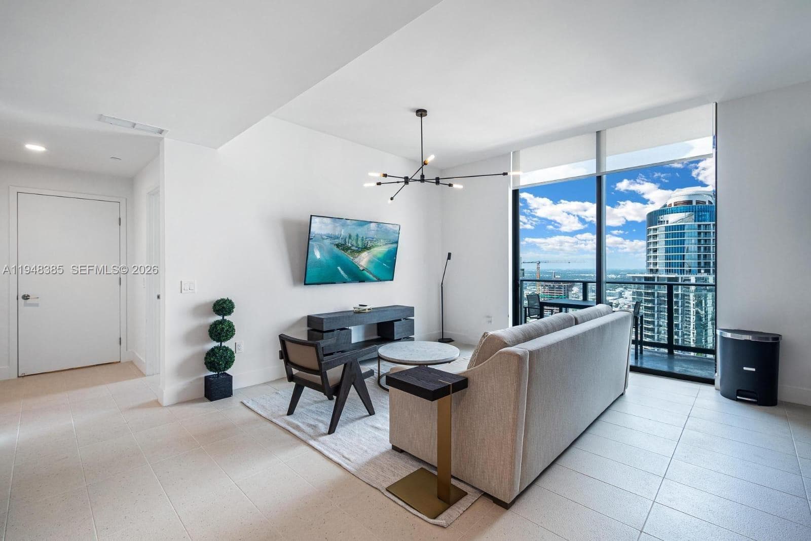 159 NE 6th St # 5101, Miami FL 33132