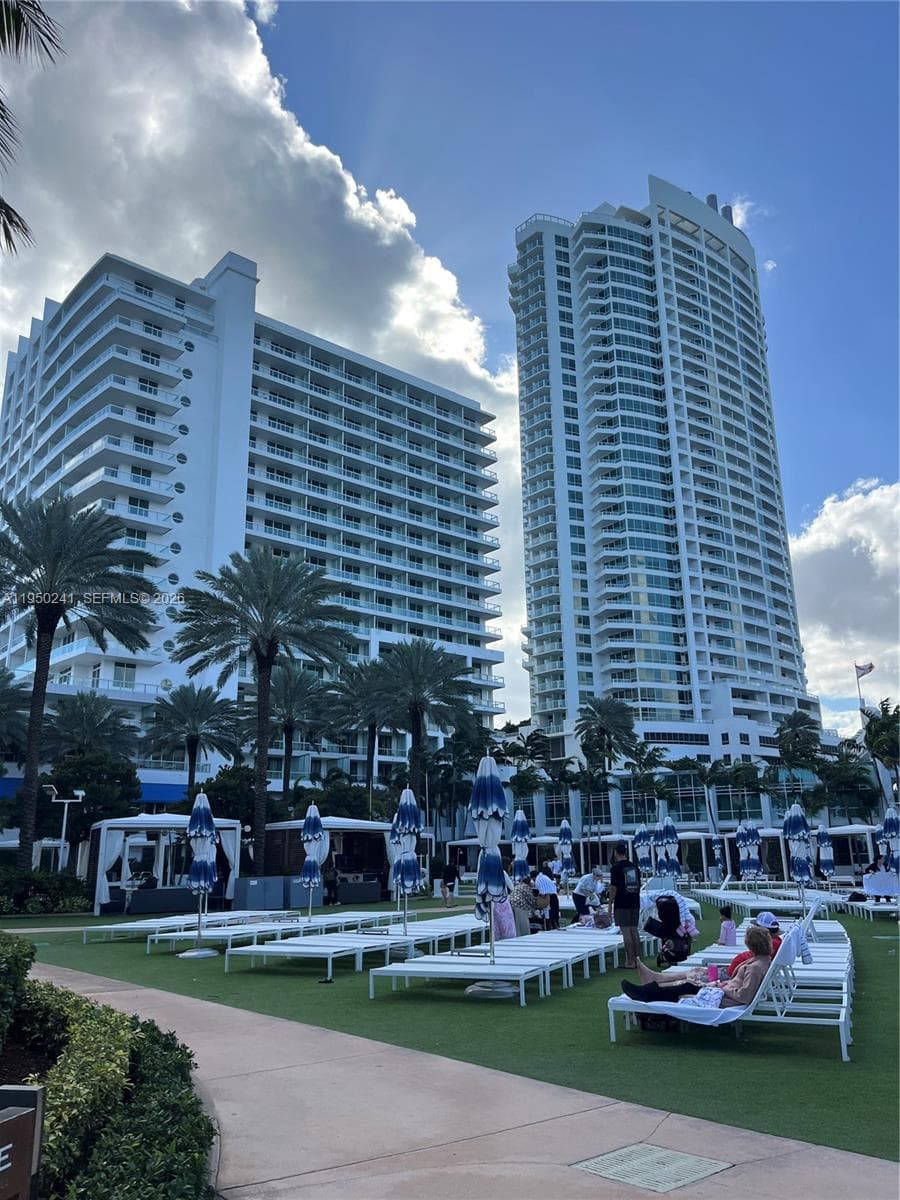 4391 Collins Ave # 419, Miami Beach FL 33140