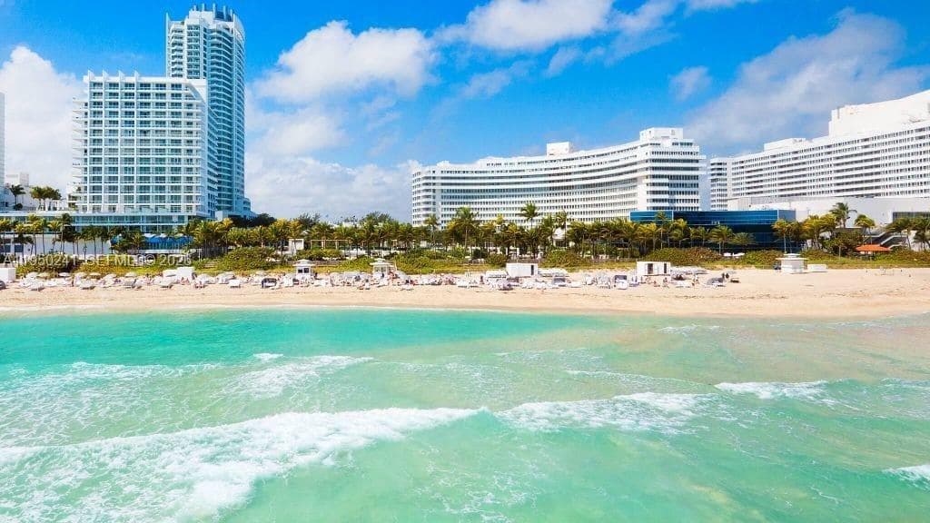 4391 Collins Ave # 419, Miami Beach FL 33140
