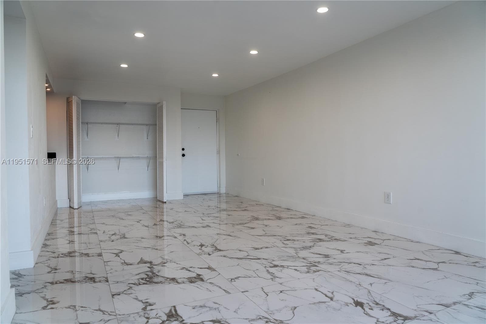 854 NW 87th Ave # 405, Miami FL 33172