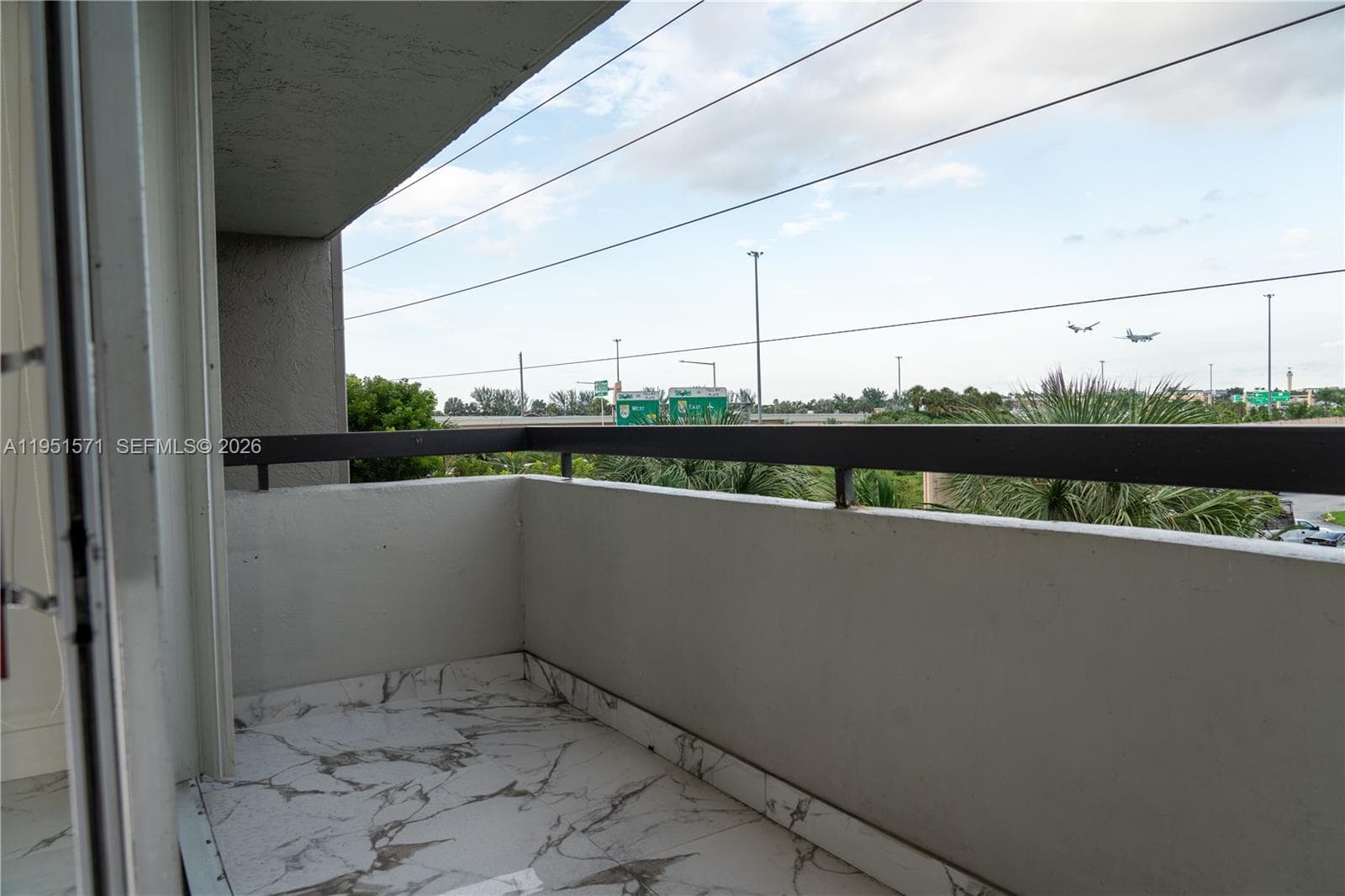 854 NW 87th Ave # 405, Miami FL 33172