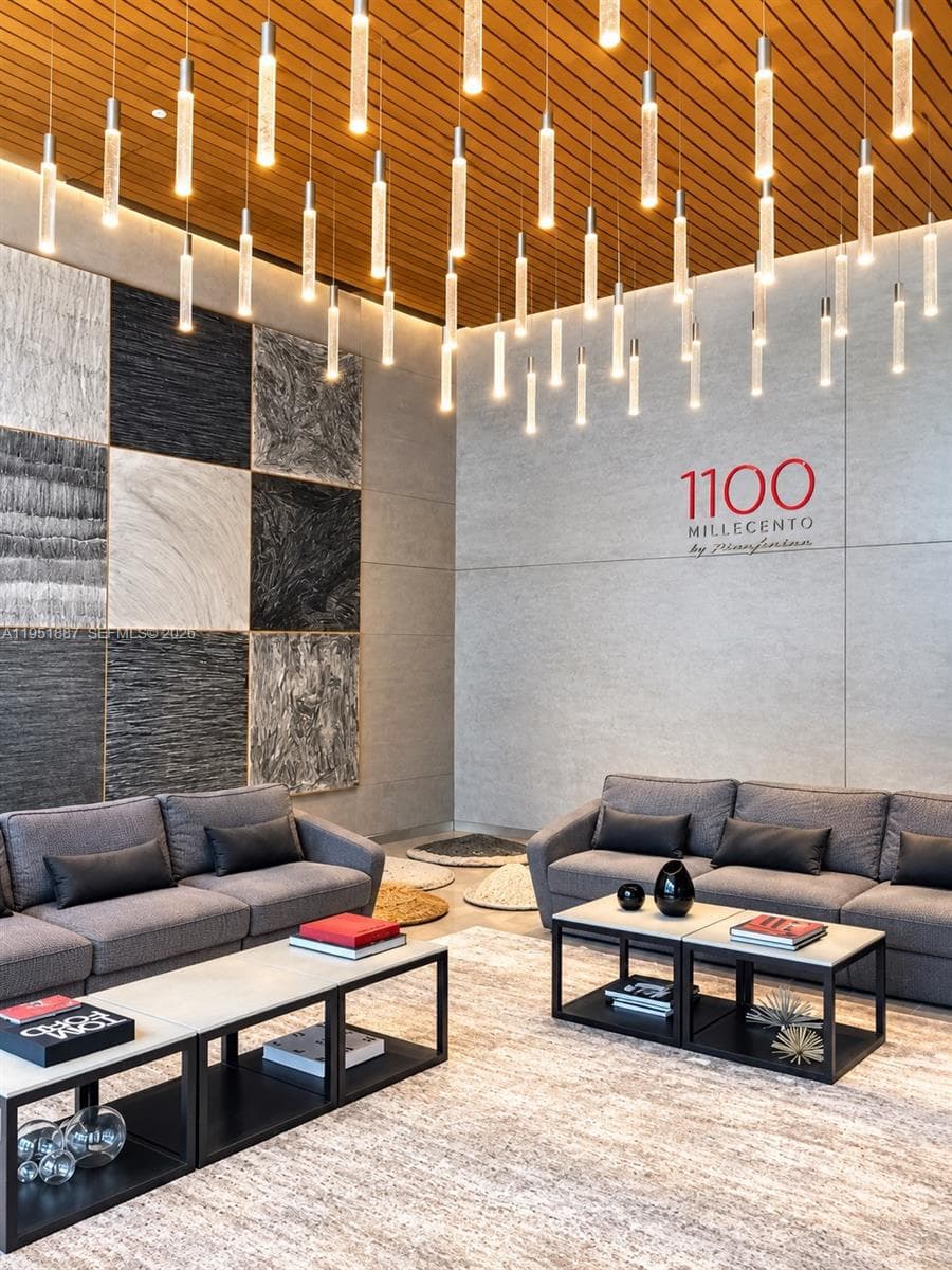 1100 S Miami Ave # 2111, Miami FL 33130