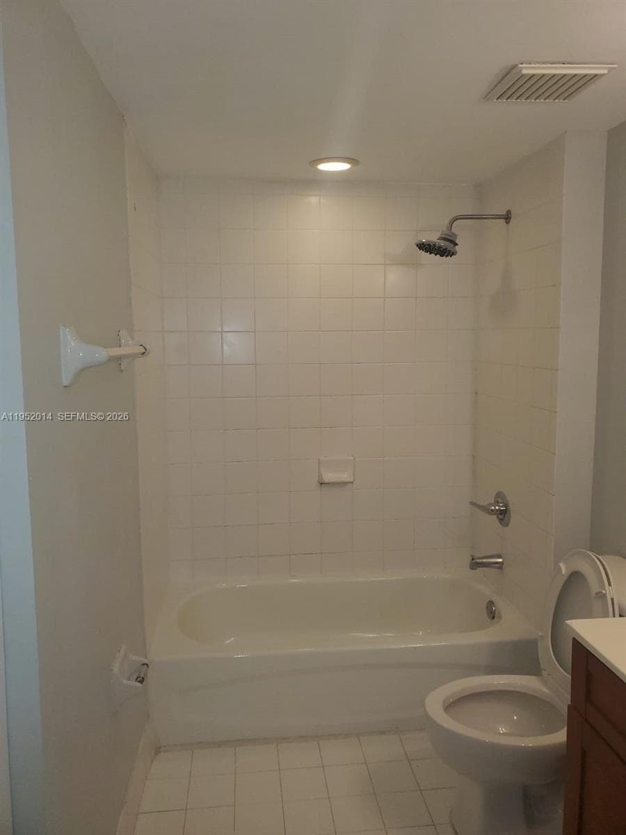 36 NW 6th Ave # 603, Miami FL 33128