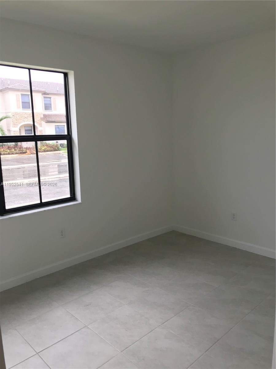 12989 SW 233rd Ter # 12989, Miami FL 33032