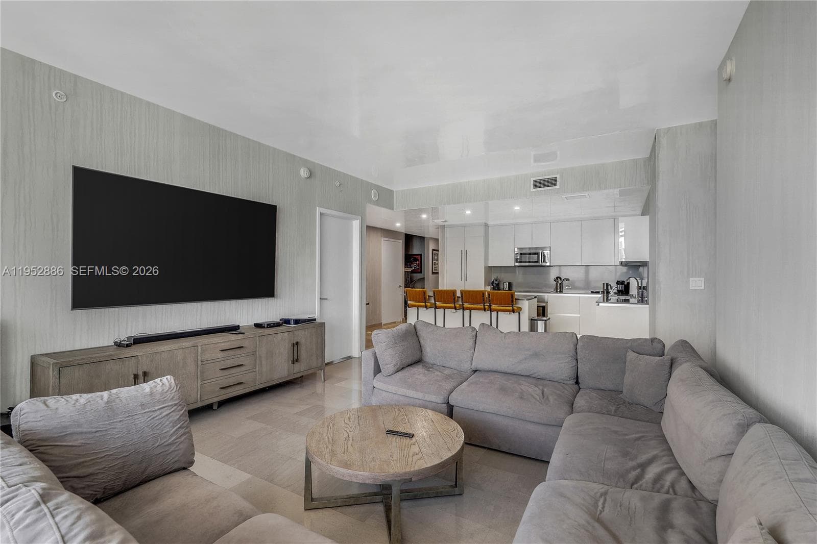 68 SE 6th St # 3309, Miami FL 33131