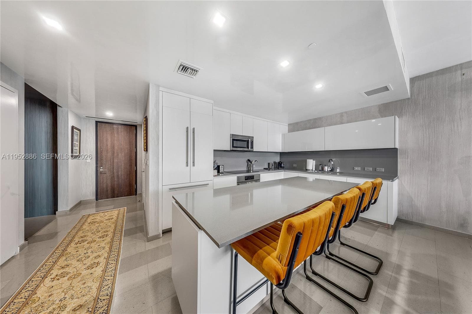 68 SE 6th St # 3309, Miami FL 33131