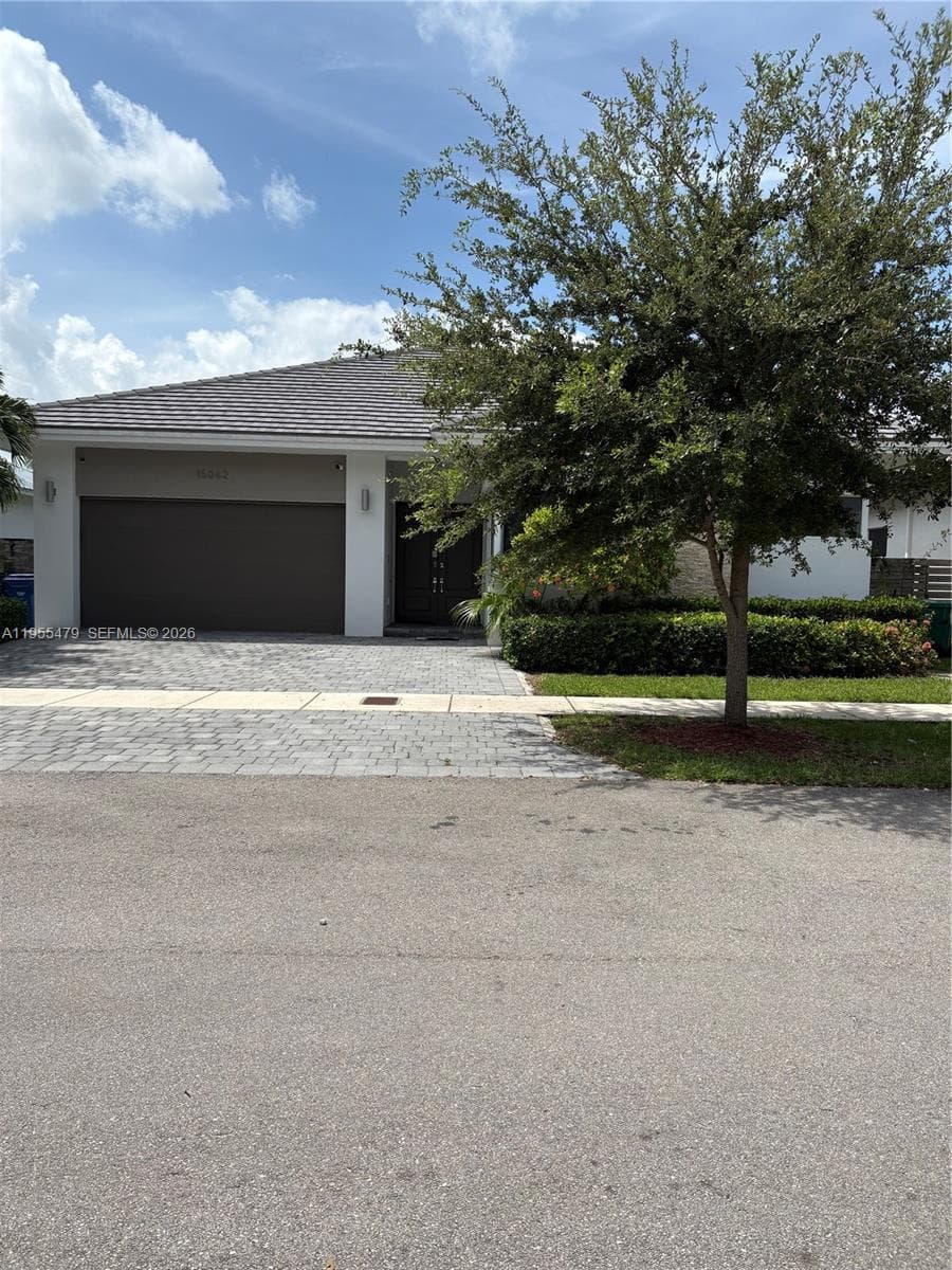 15062 SW 177th Ter, Miami FL 33187
