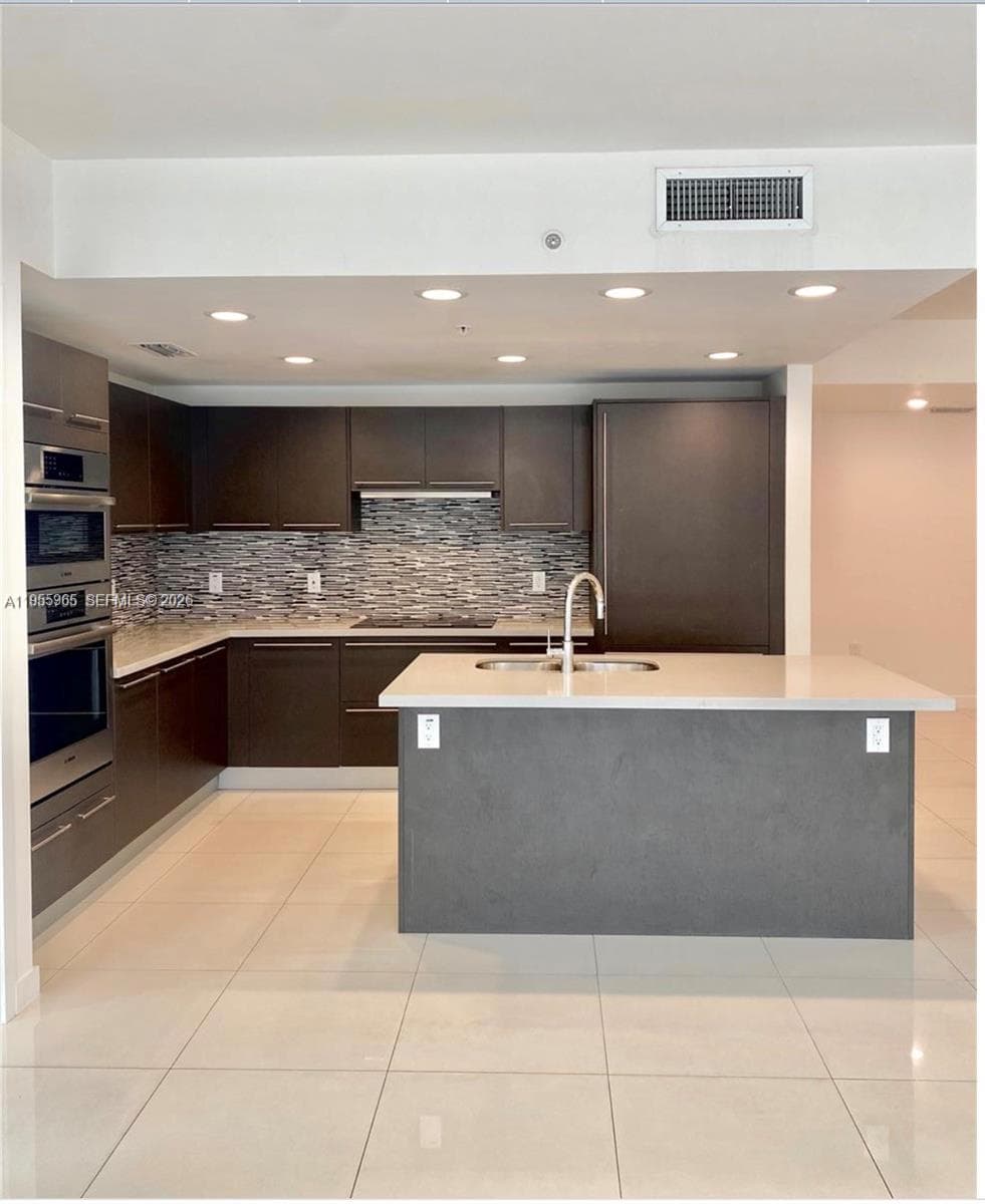 7661 NW 107th Ave # 407, Doral FL 33178