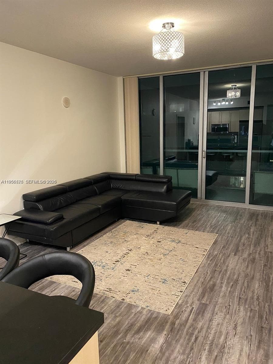 1111 SW 1st Ave, Miami FL 33130