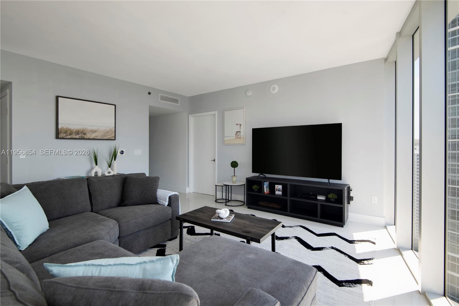 485 Brickell Ave # 3208, Miami FL 33131