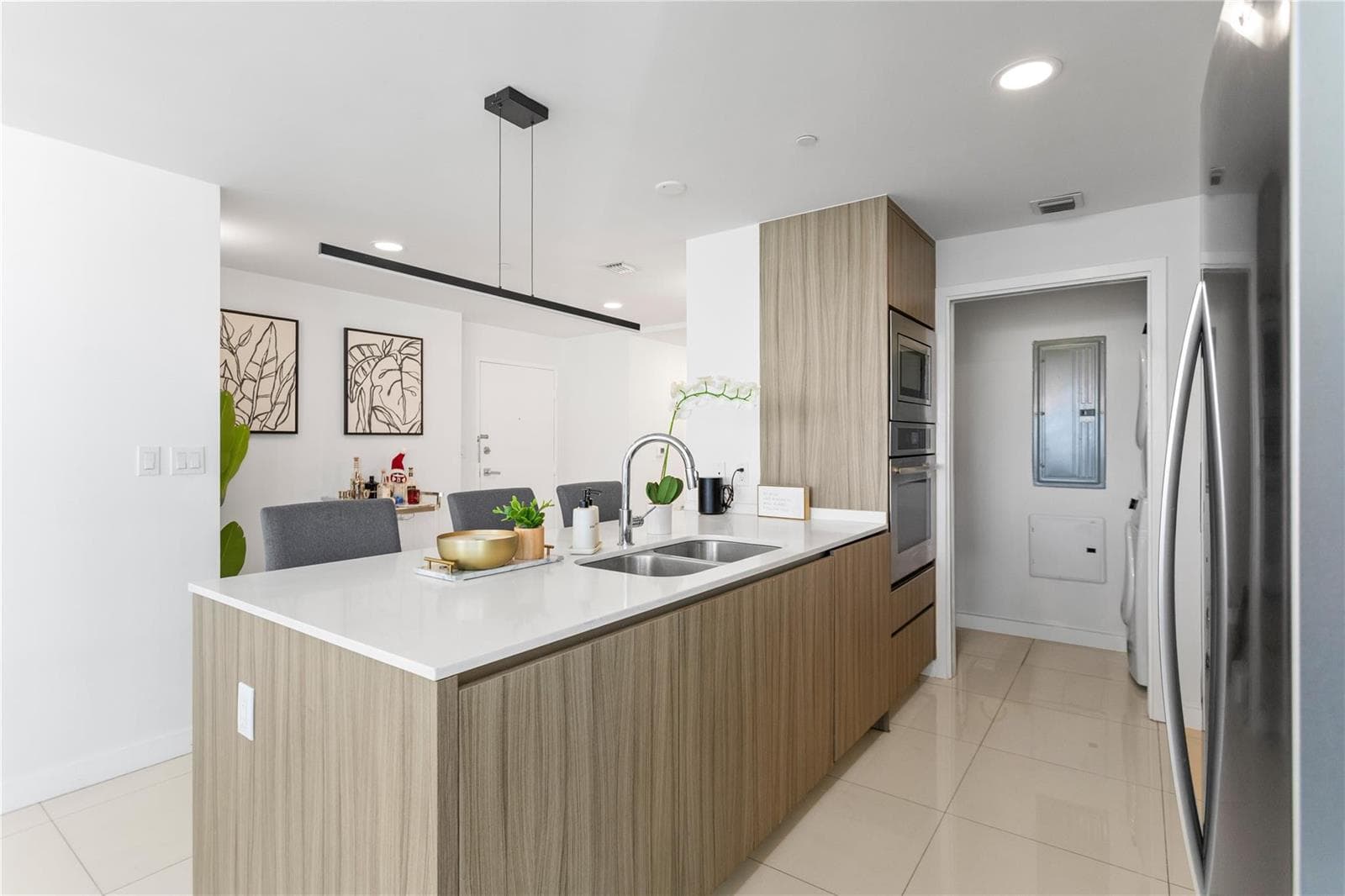 600 NE 27th Street # 2301, Miami FL 33137