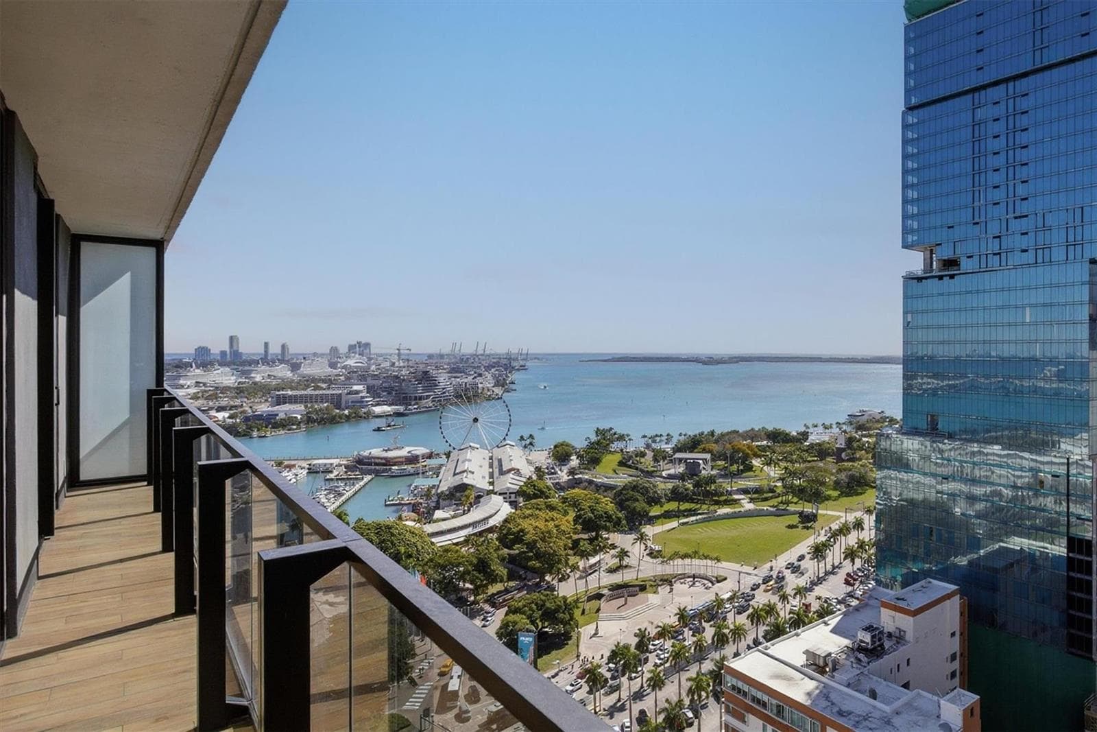 398 NE 5th Street # 2017, Miami FL 33132