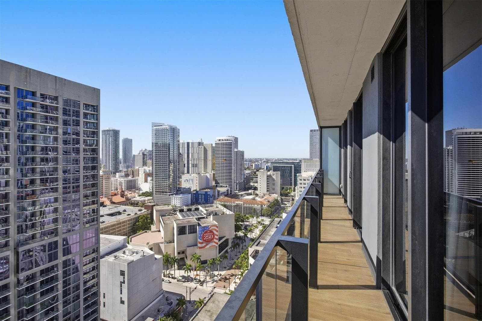 398 NE 5th Street # 2017, Miami FL 33132