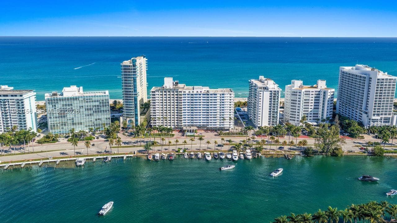 5005 Collins Ave # 504, Miami Beach FL 33140