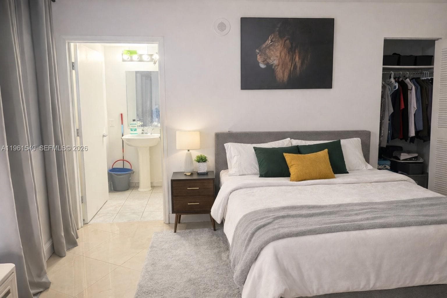 1 Glen Royal Pkwy # 1404, Miami FL 33125