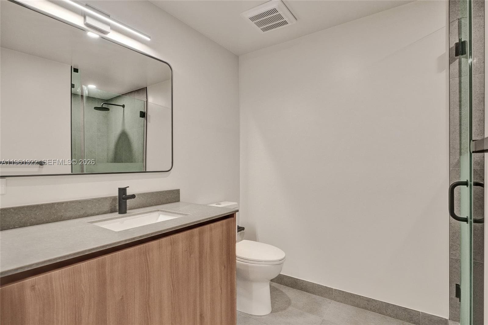 121 NE 5th Street # 807, Miami FL 33132
