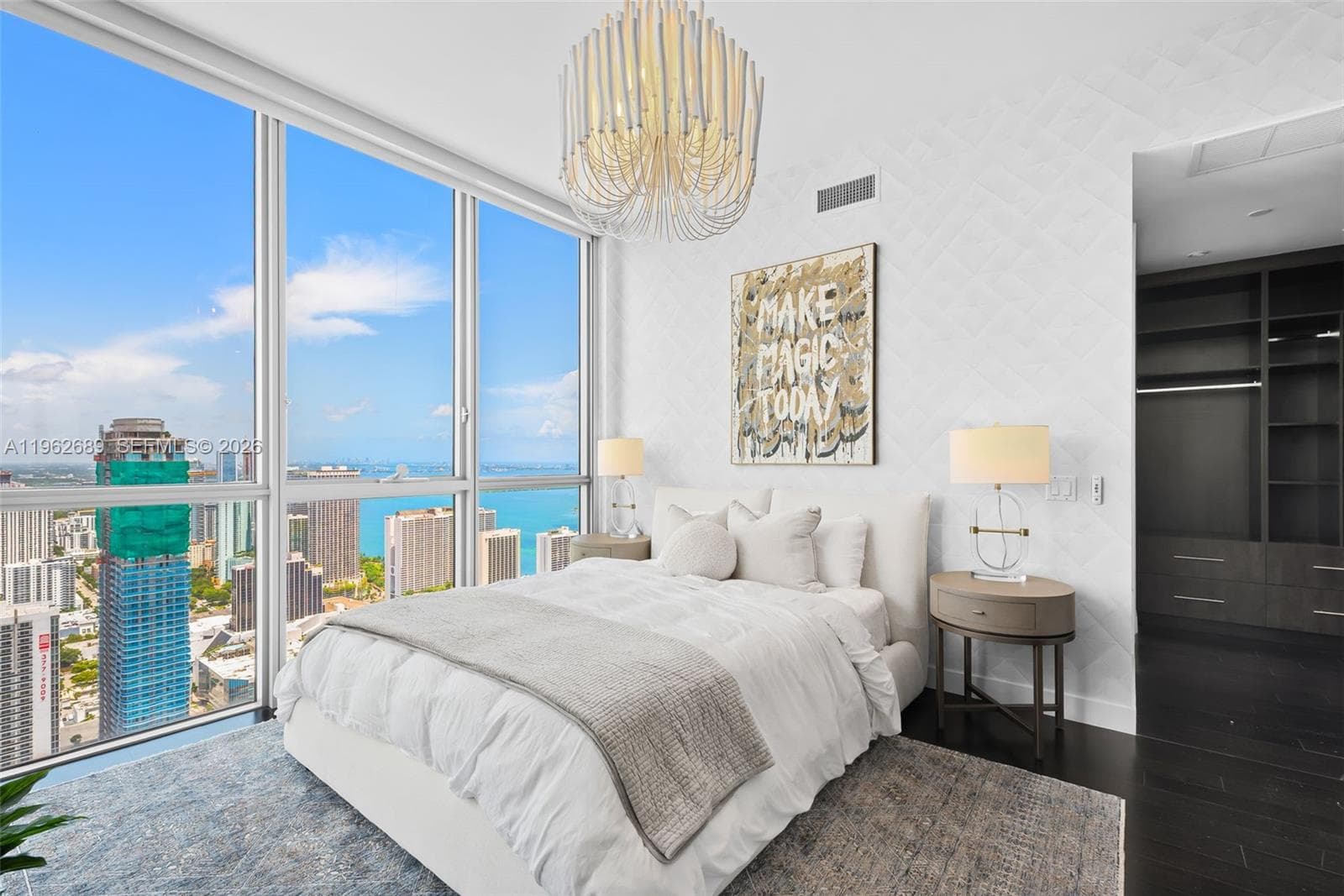1100 Biscayne Blvd # 5706, Miami FL 33132