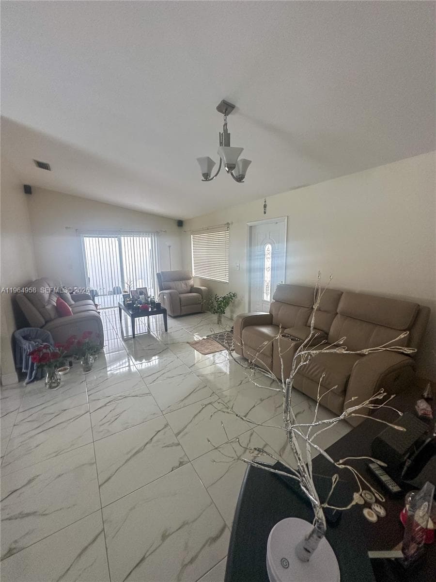 14759 SW 82nd St, Miami FL 33193