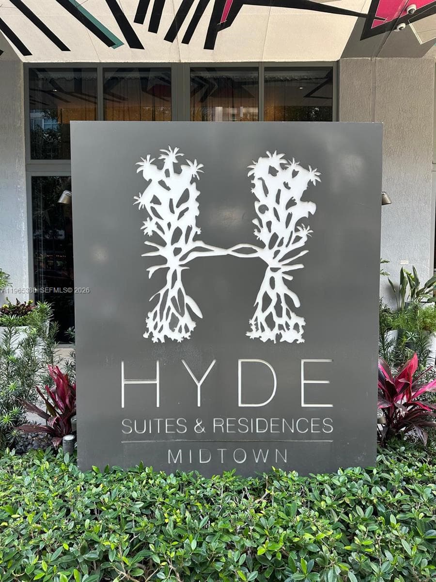 121 NE 34th St # 1505, Miami FL 33137