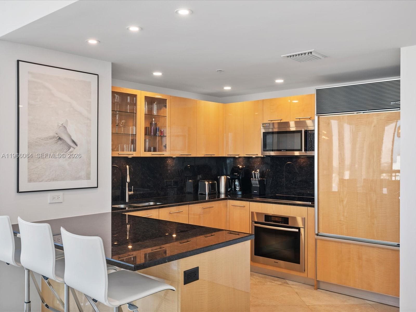 6899 Collins Ave # 1704, Miami Beach FL 33141