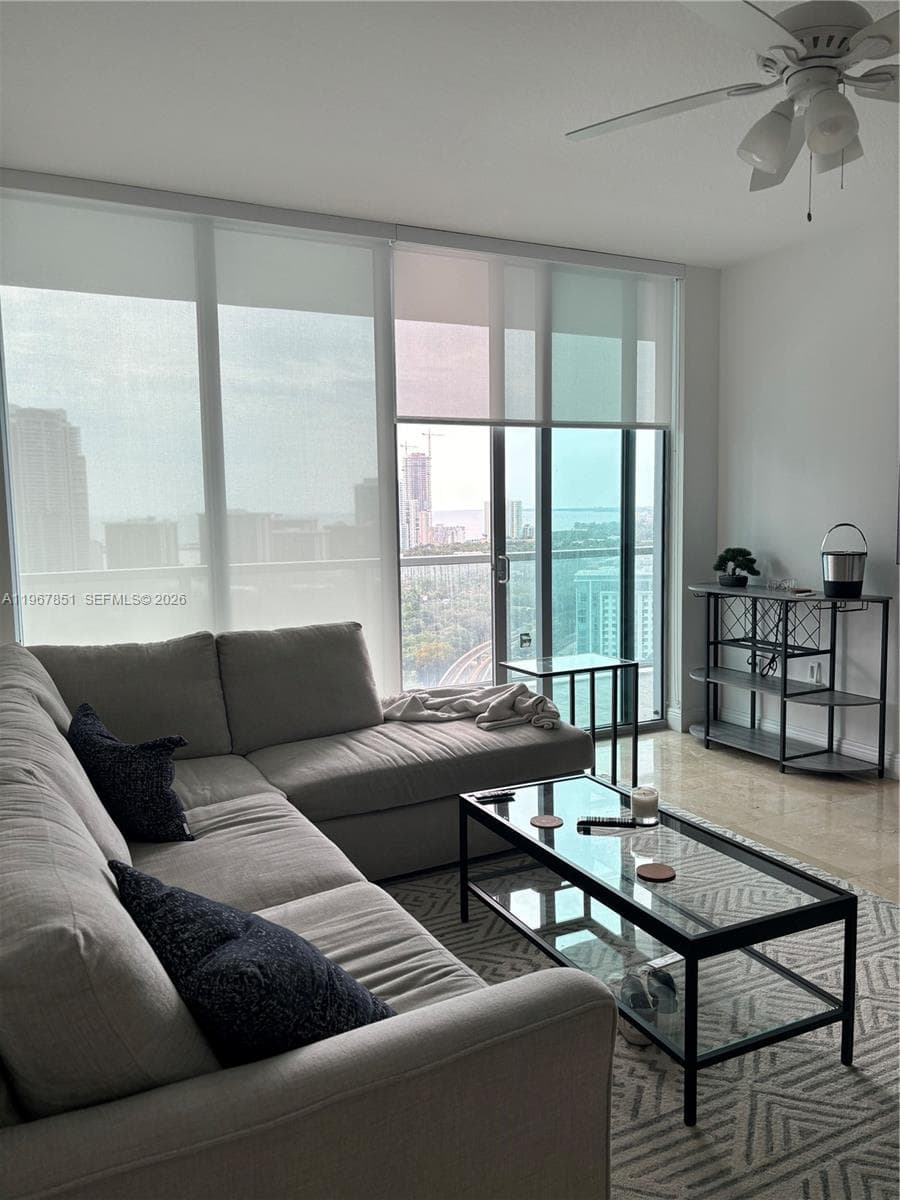 79 SW 12th St, Miami FL 33130