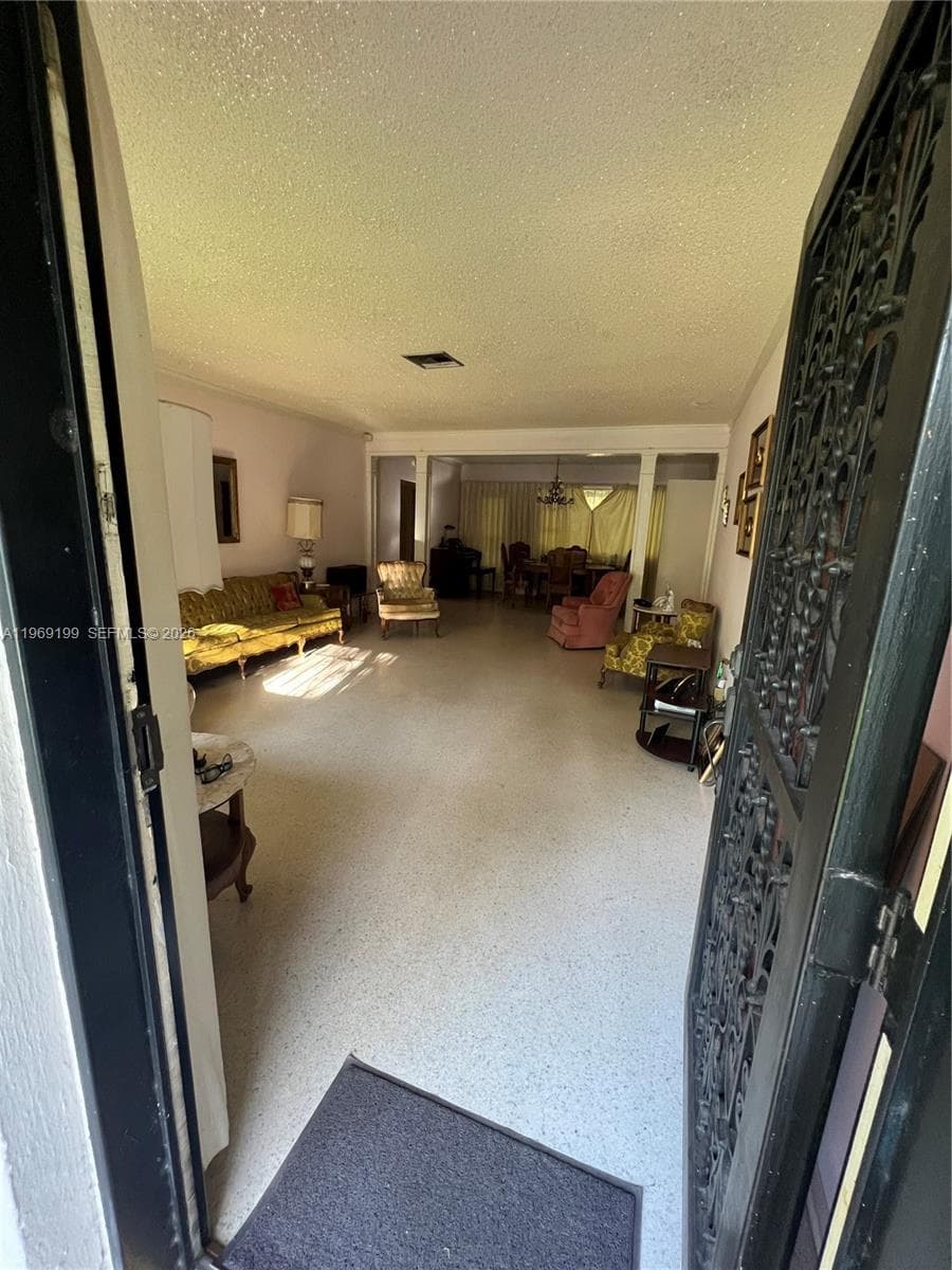 812 Columbus Blvd, Coral Gables FL 33134
