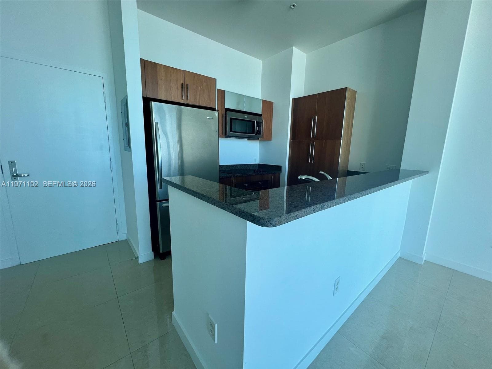 300 S Biscayne Blvd # 3907, Miami FL 33131