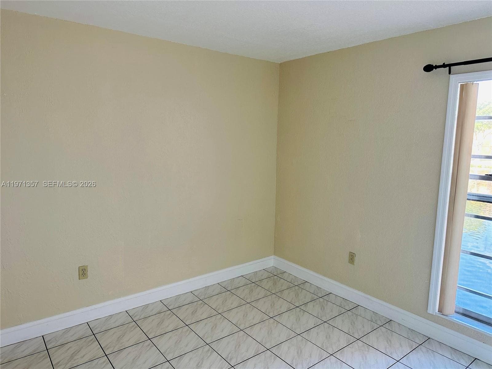 4705 NW 7th St # 7, Miami FL 33126
