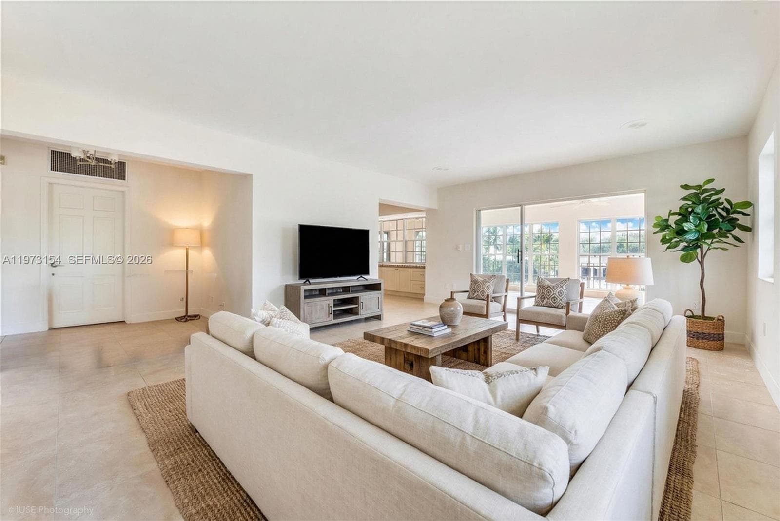1265 S Alhambra Cir # B, Coral Gables FL 33146