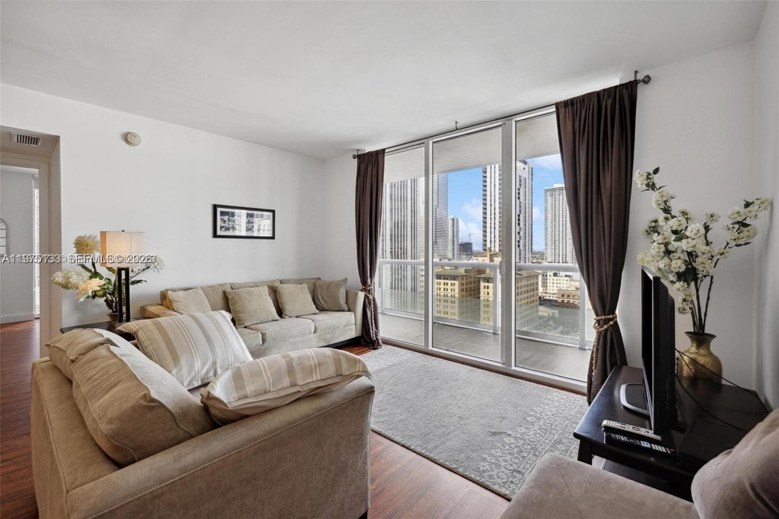 50 Biscayne Blvd # 2111, Miami FL 33132