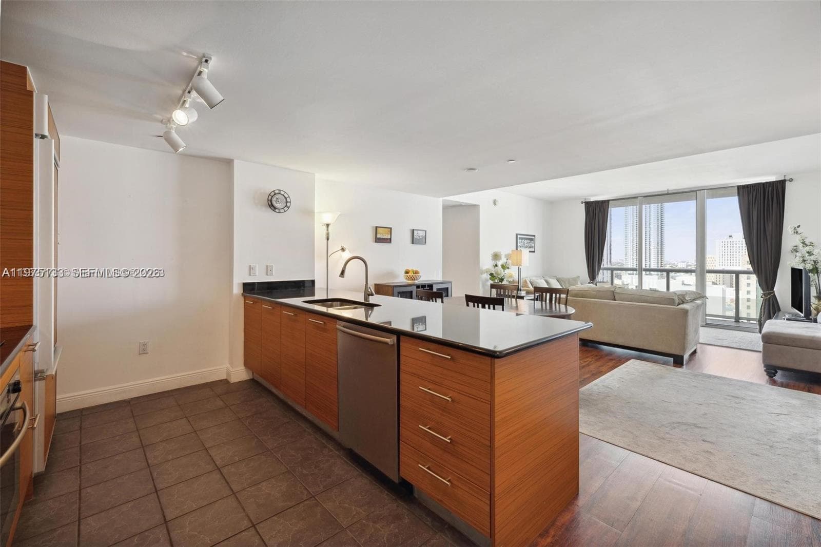 50 Biscayne Blvd # 2111, Miami FL 33132