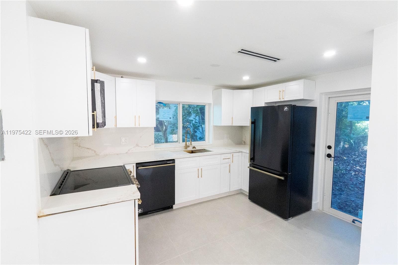 905 Tangier St, Coral Gables FL 33134