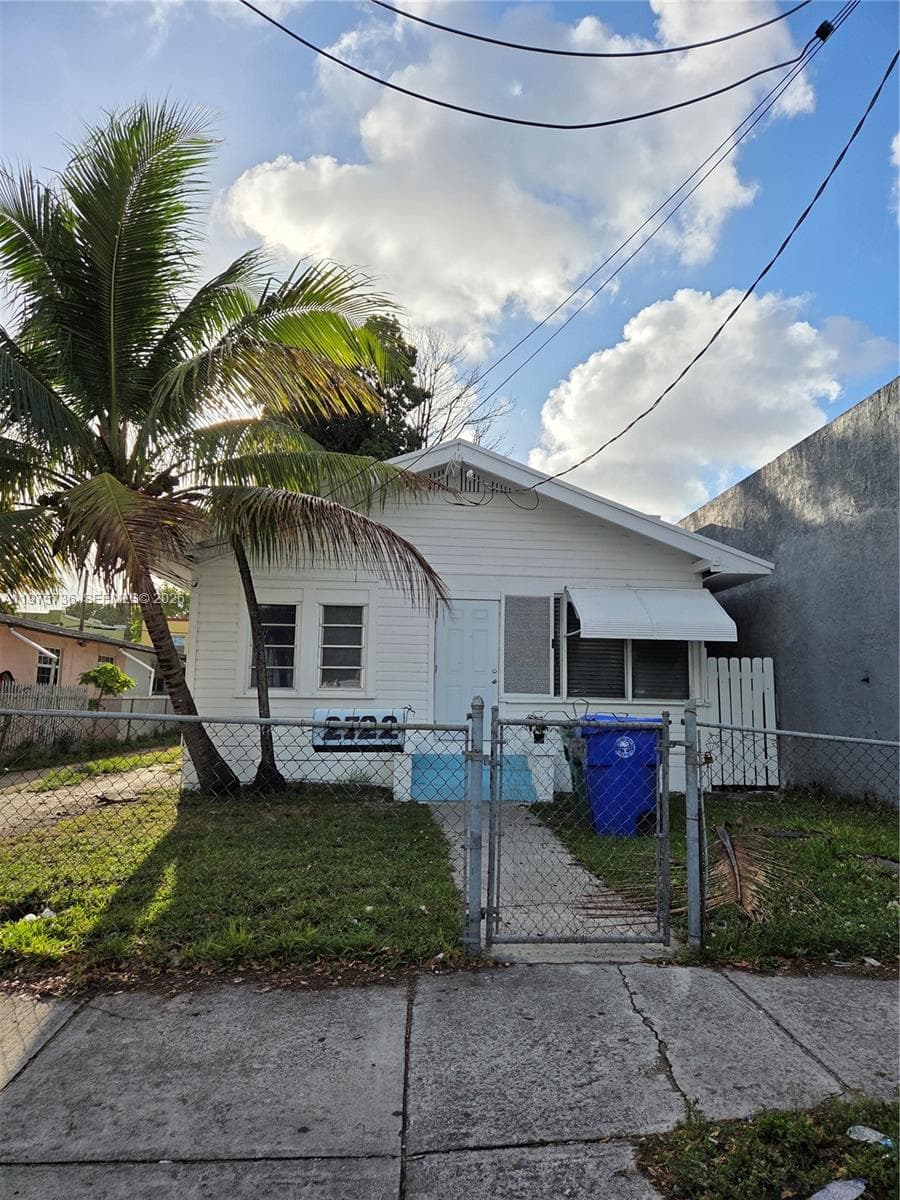 2722 NW 23rd Ave, Miami FL 33142