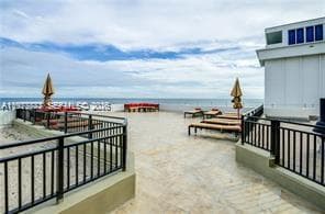 5555 Collins Ave # 15W, Miami Beach FL 33140