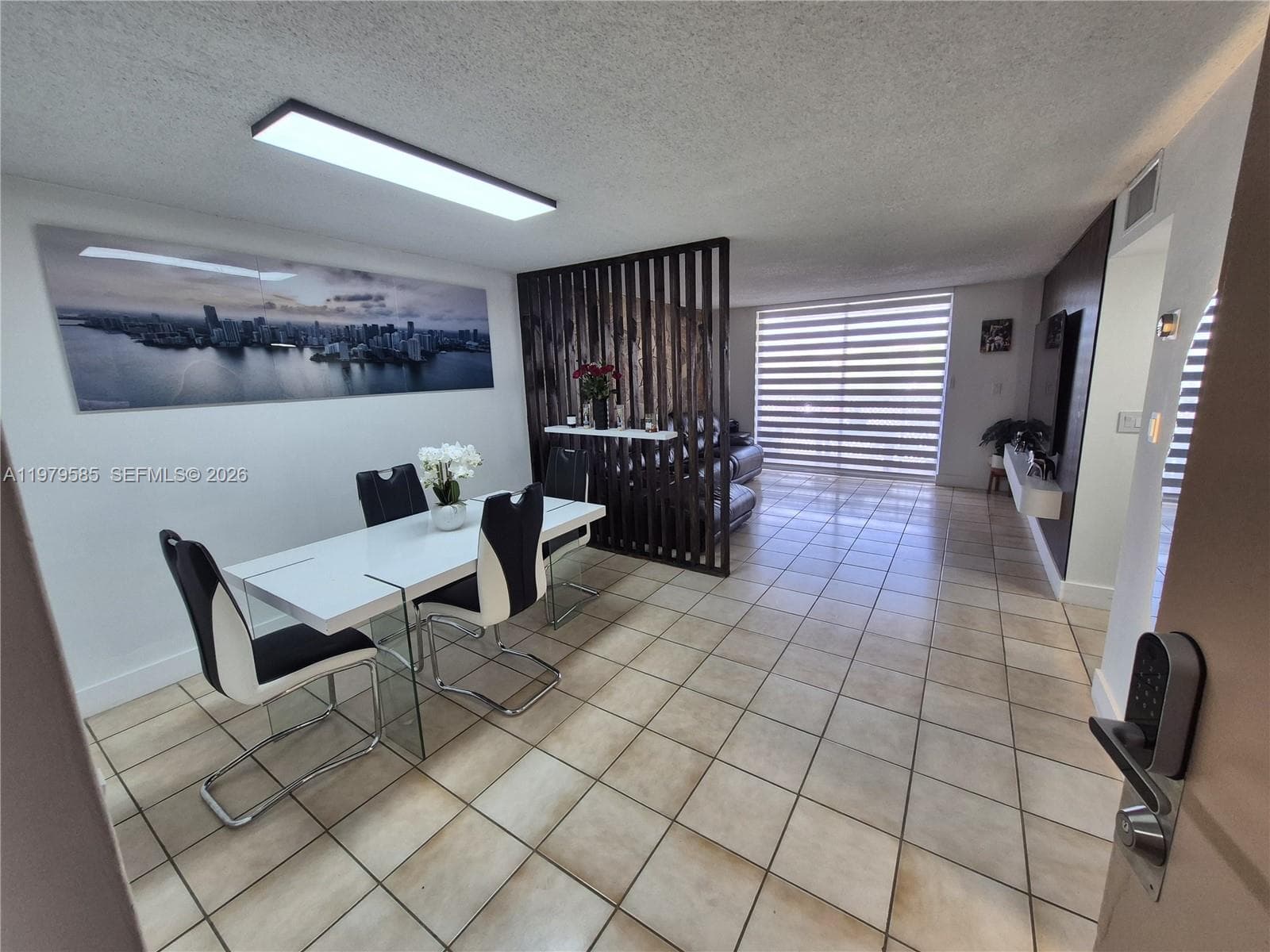 8405 NW 8th St # 304, Miami FL 33126