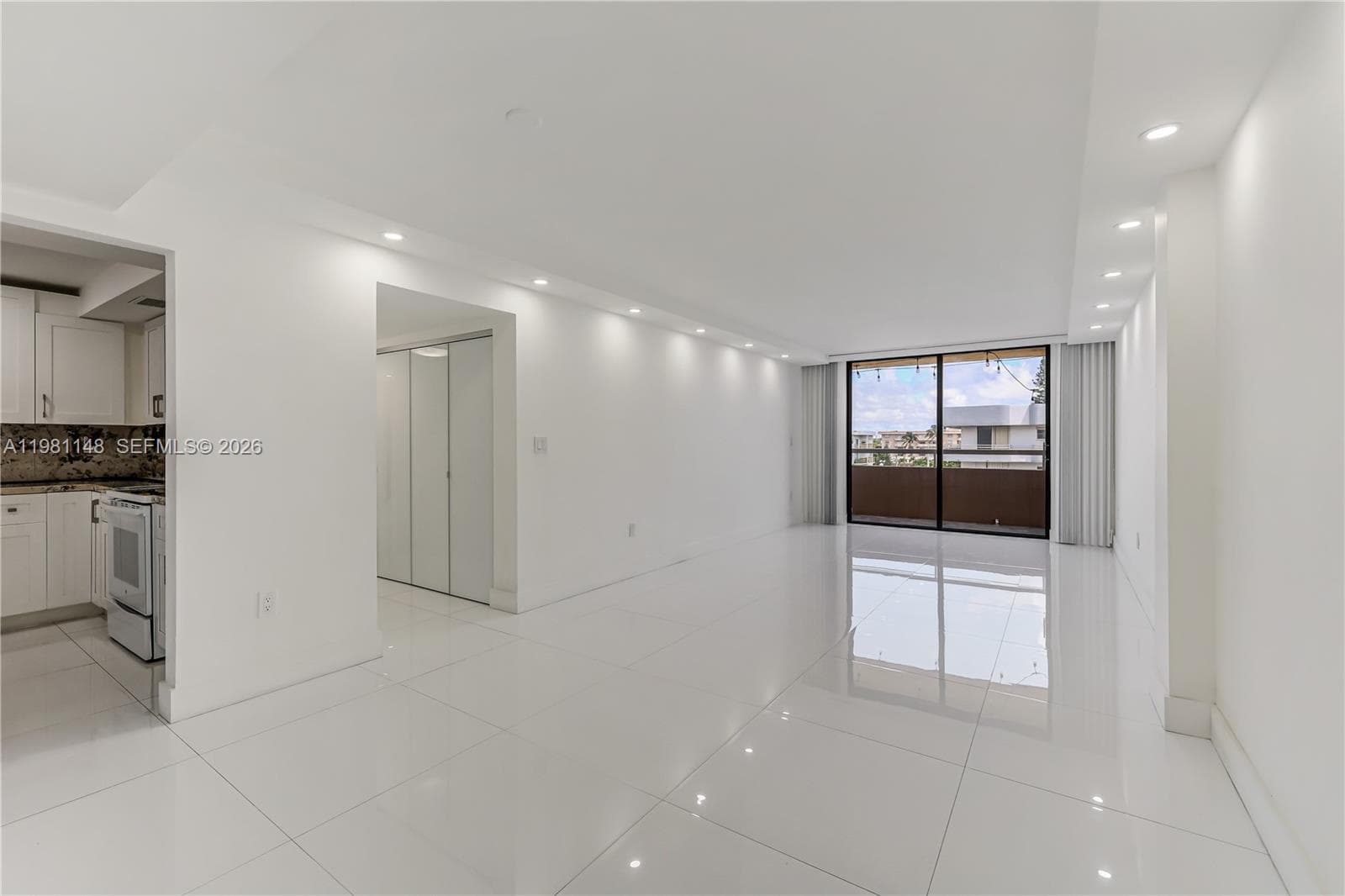 8101 Byron Ave # 509, Miami Beach FL 33141