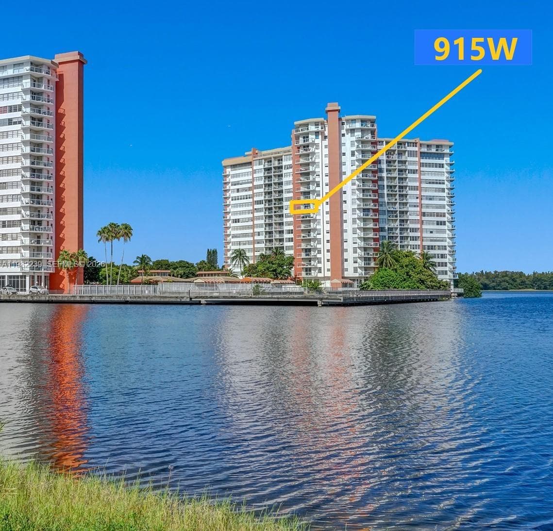 1301 NE Miami Gardens Dr # 915W, Miami FL 33179