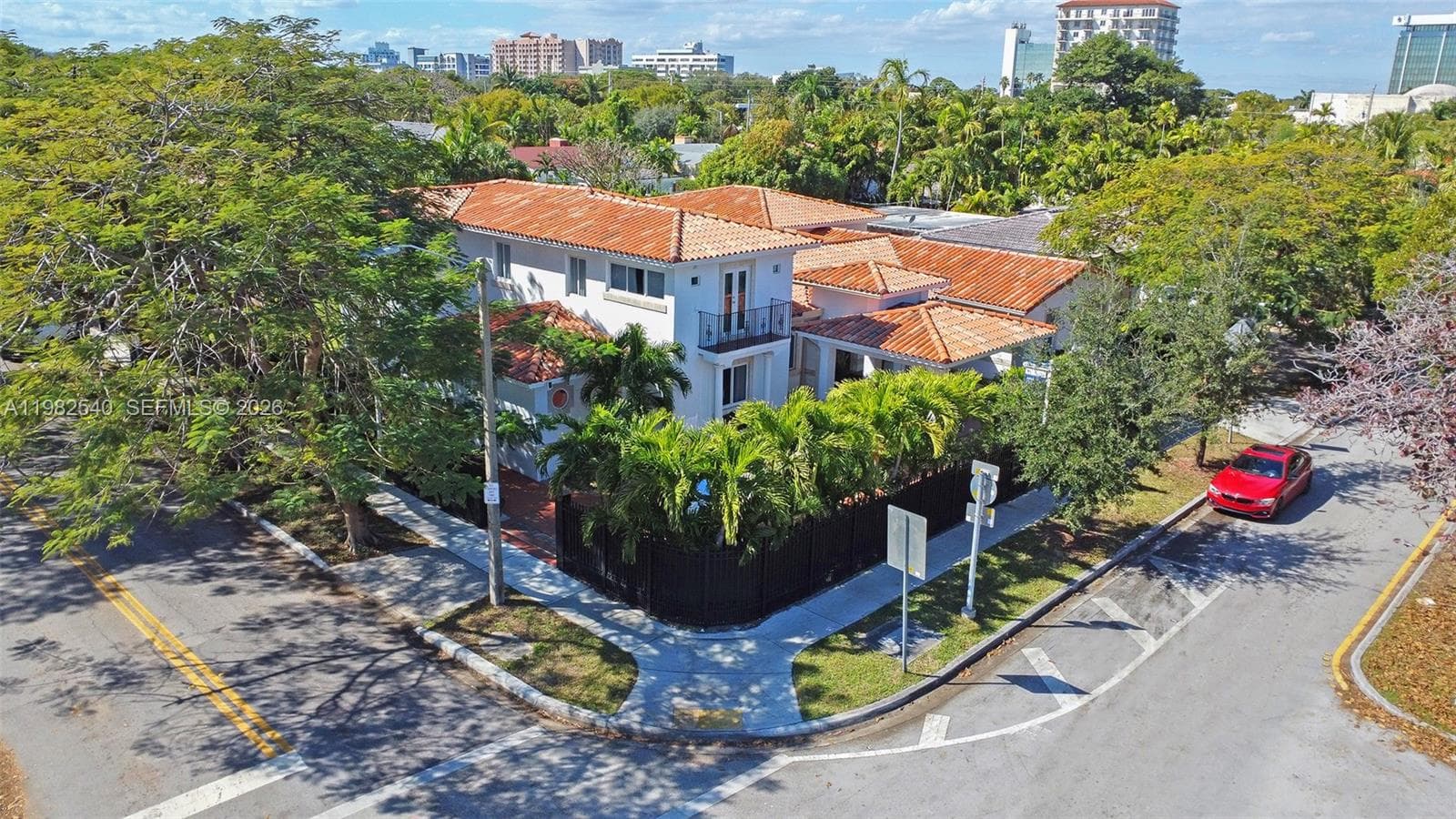 100 SW 26th Rd, Miami FL 33129