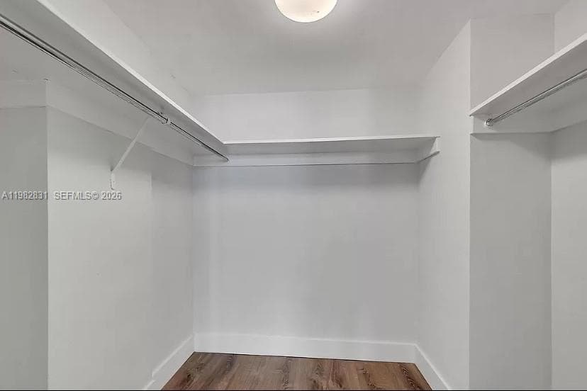 5401 Collins Ave # 411, Miami Beach FL 33140