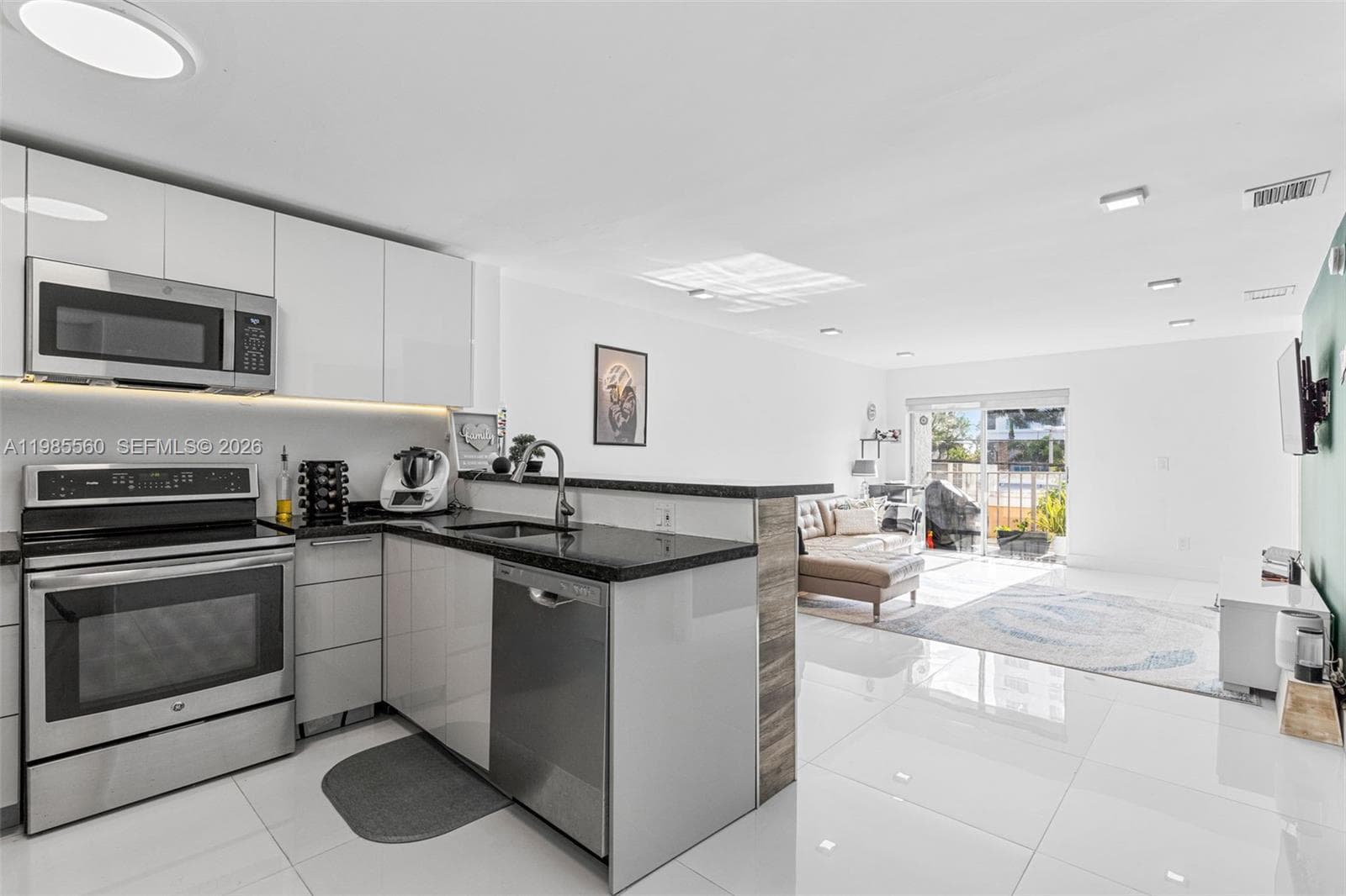 6545 Indian Creek Dr # 306, Miami Beach FL 33141