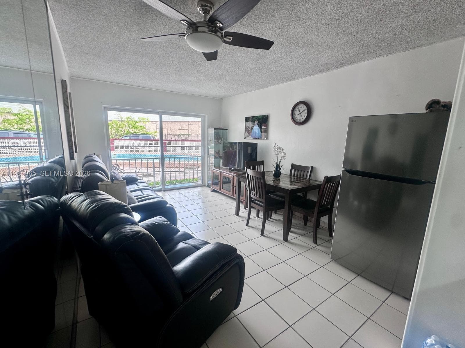 2385 NW 11th St # B16, Miami FL 33125