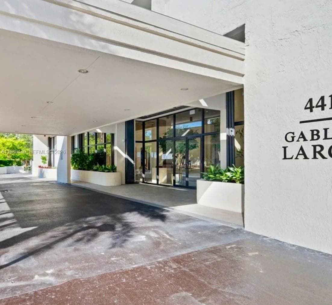441 Valencia Ave # 803, Coral Gables FL 33134