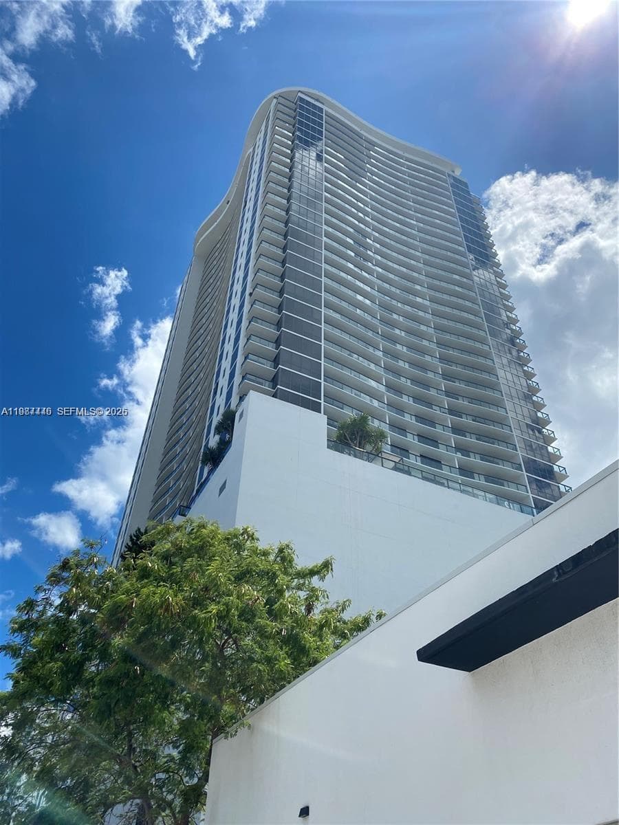 1600 NE 1st Ave # 1715, Miami FL 33132