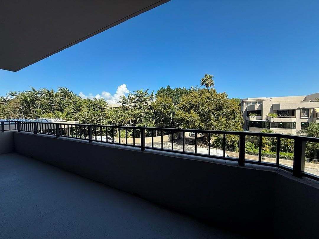 151 Crandon Blvd # 320, Key Biscayne FL 33149