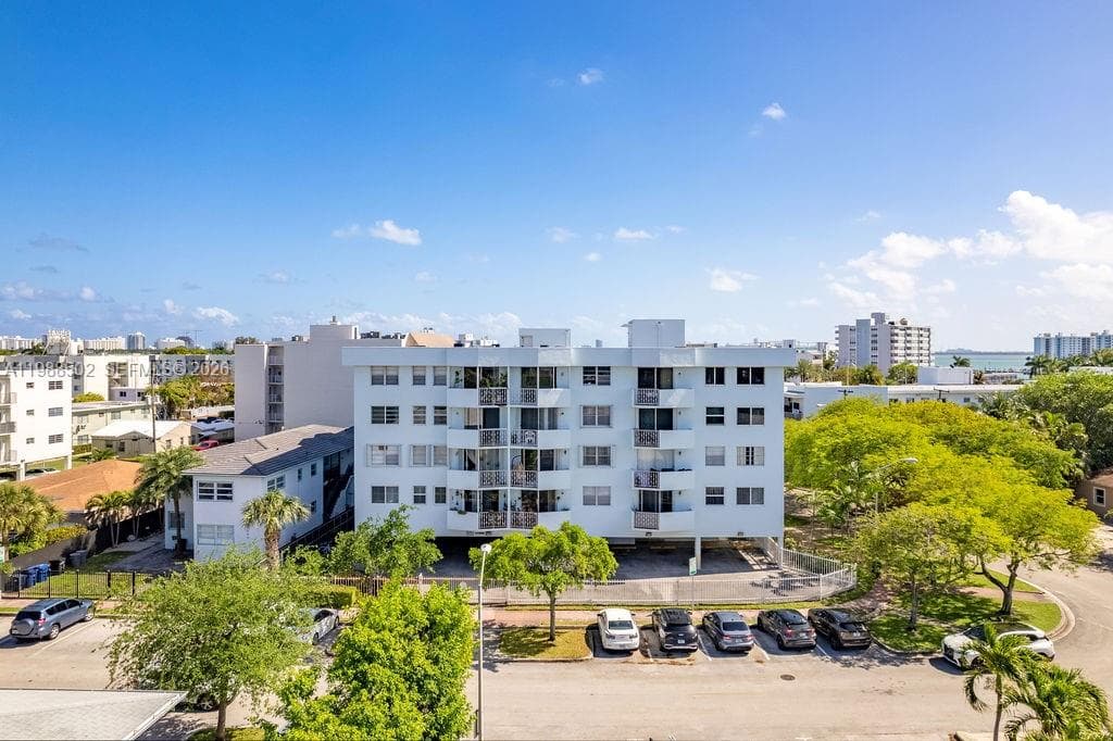 1990 Marseille Dr # 402, Miami Beach FL 33141